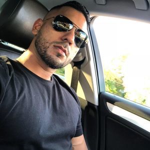 Meet your Posher, Umair